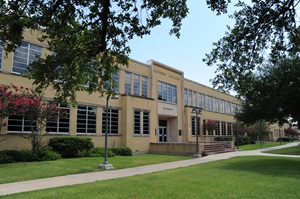 Victoria College Academic Building