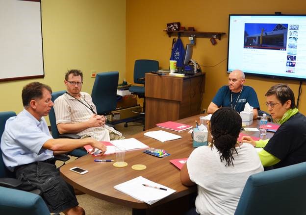VC faculty trained on producing instructional videos