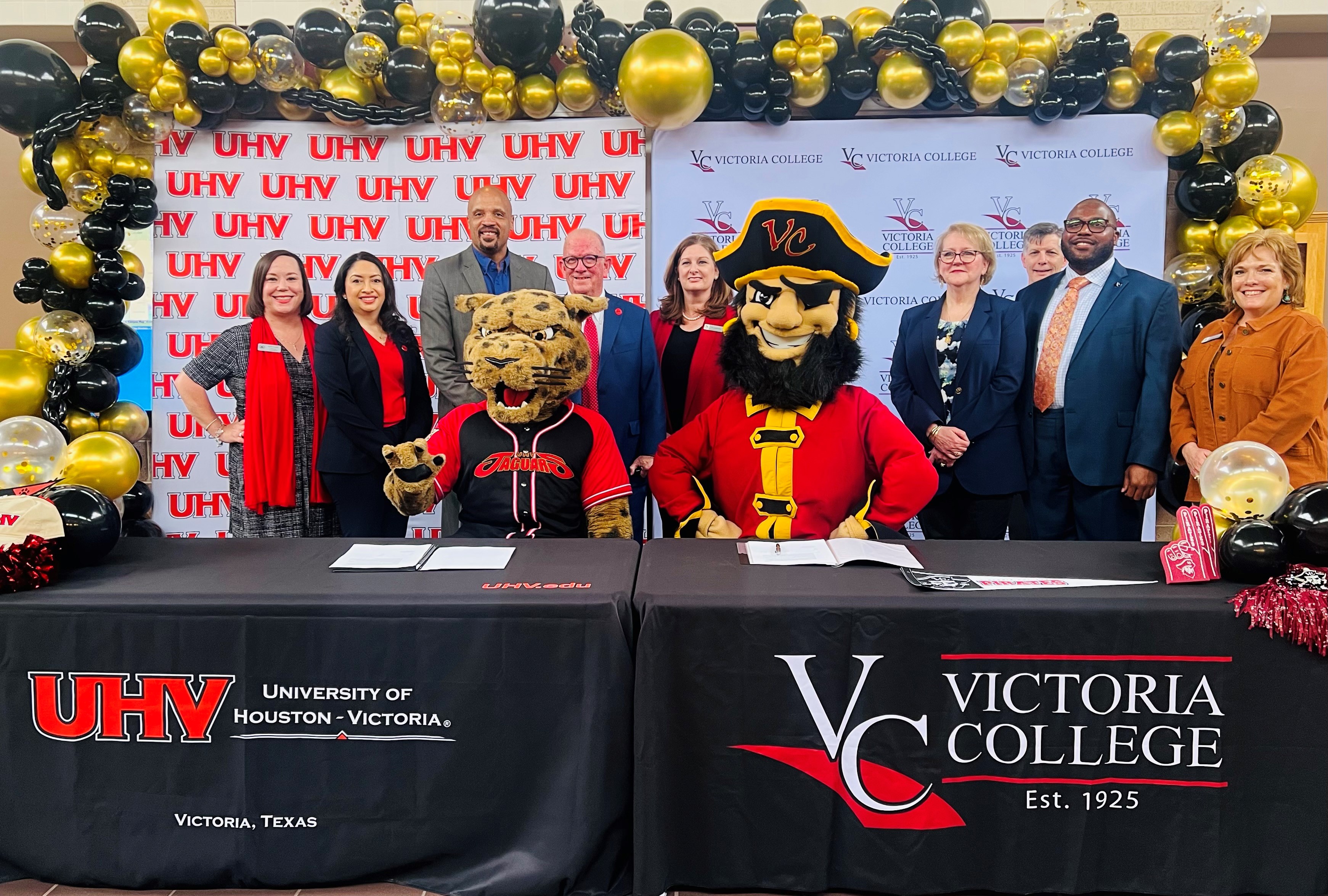UHV, VC strengthen partnership at signing ceremony