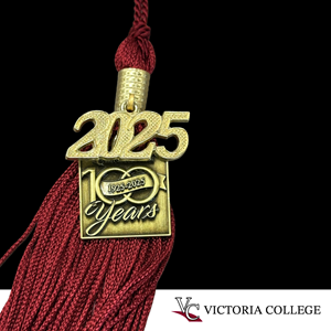 Class of 2025 Tassel with VC logo on black background
